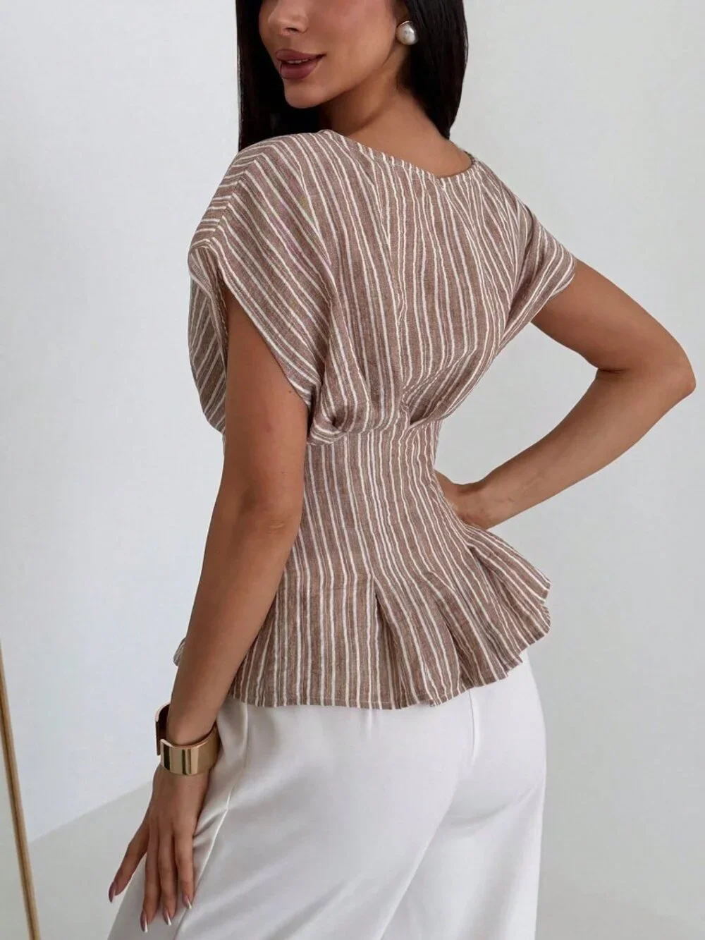 Apricot Casual Women's Round Neck Striped Short Sleeve Shirt with Cinched Waist